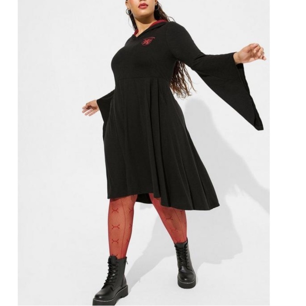 TORRID NWT Warner Bros Happy Potter Gryffindor Hi-Low Hooded Dress - Halloween - Picture 5 of 7